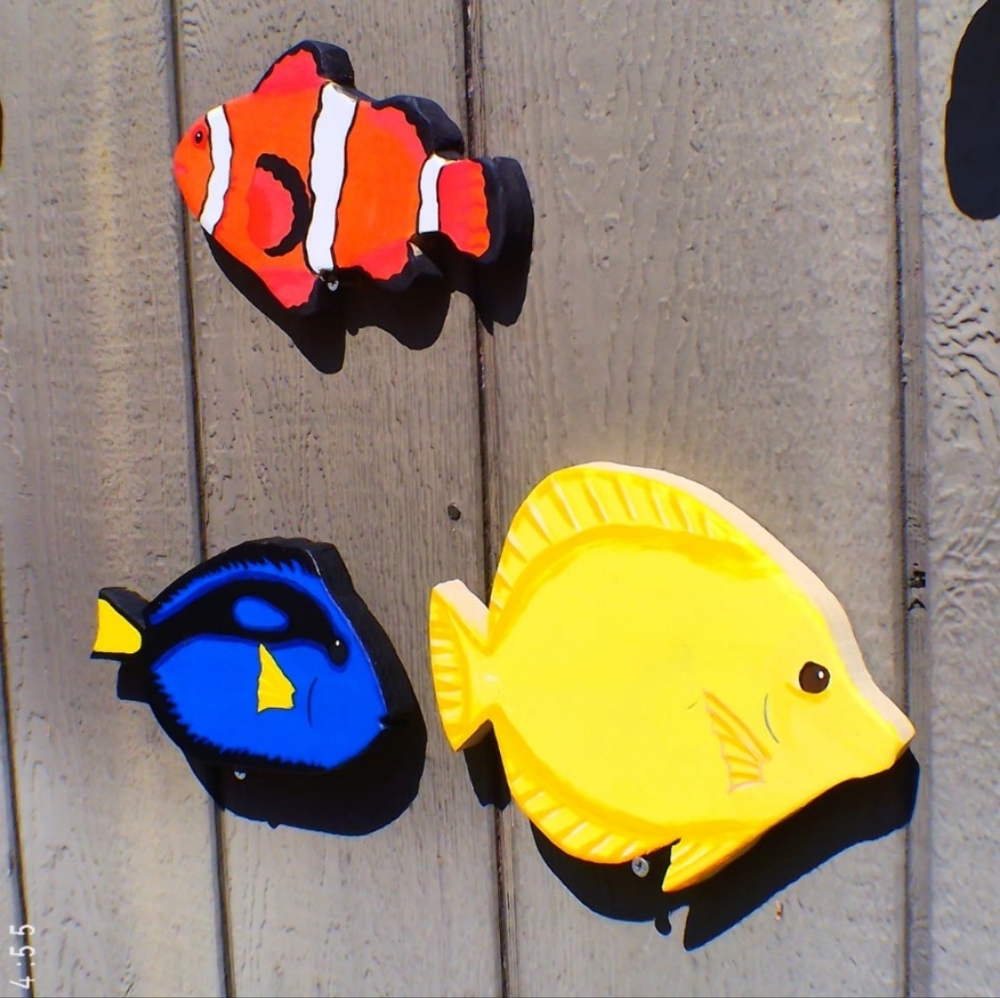 Handcrafted Fish Wall Decor Set - Picture 2 of 7